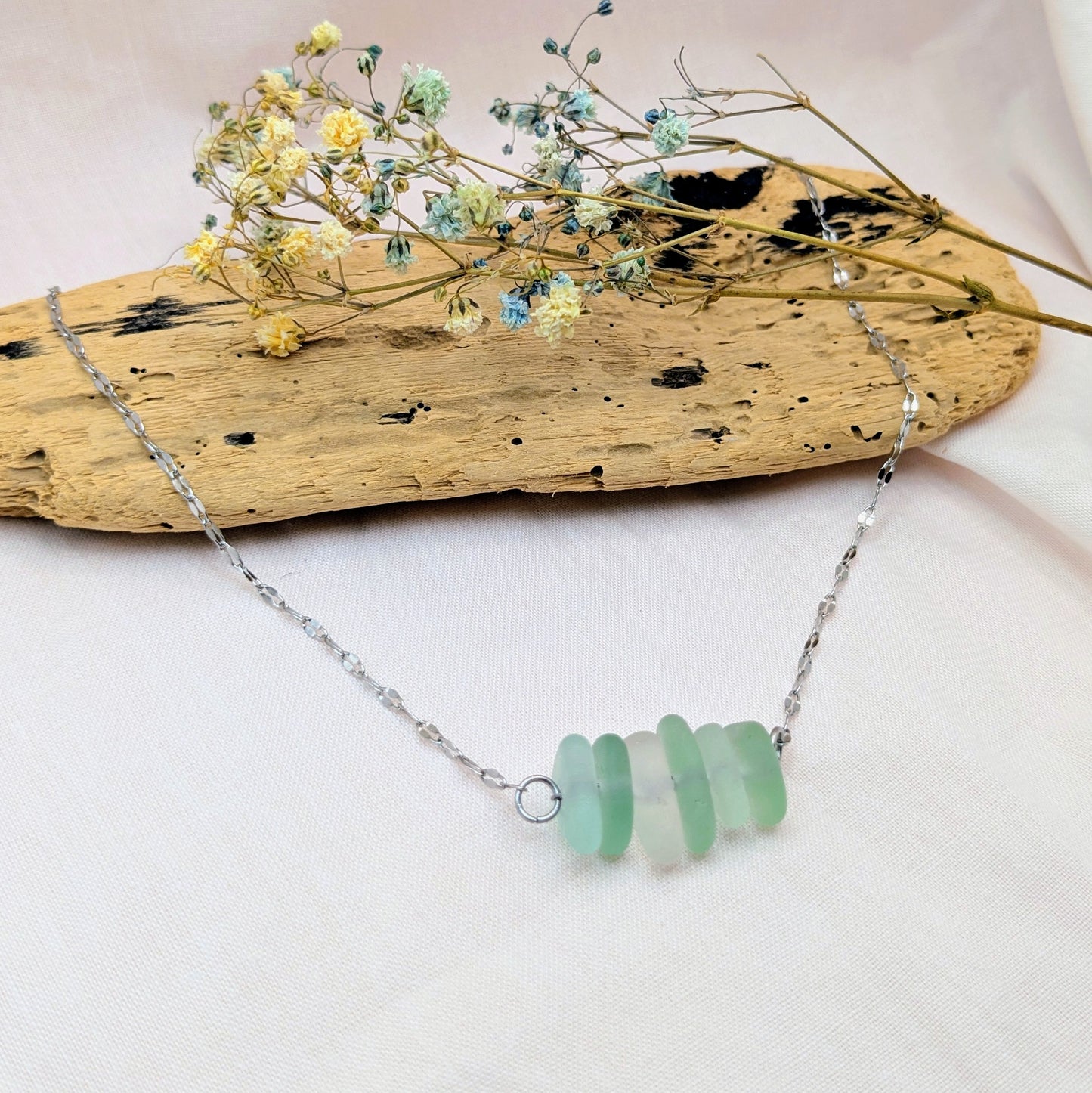 Sea foam sideways stack necklace (silver)