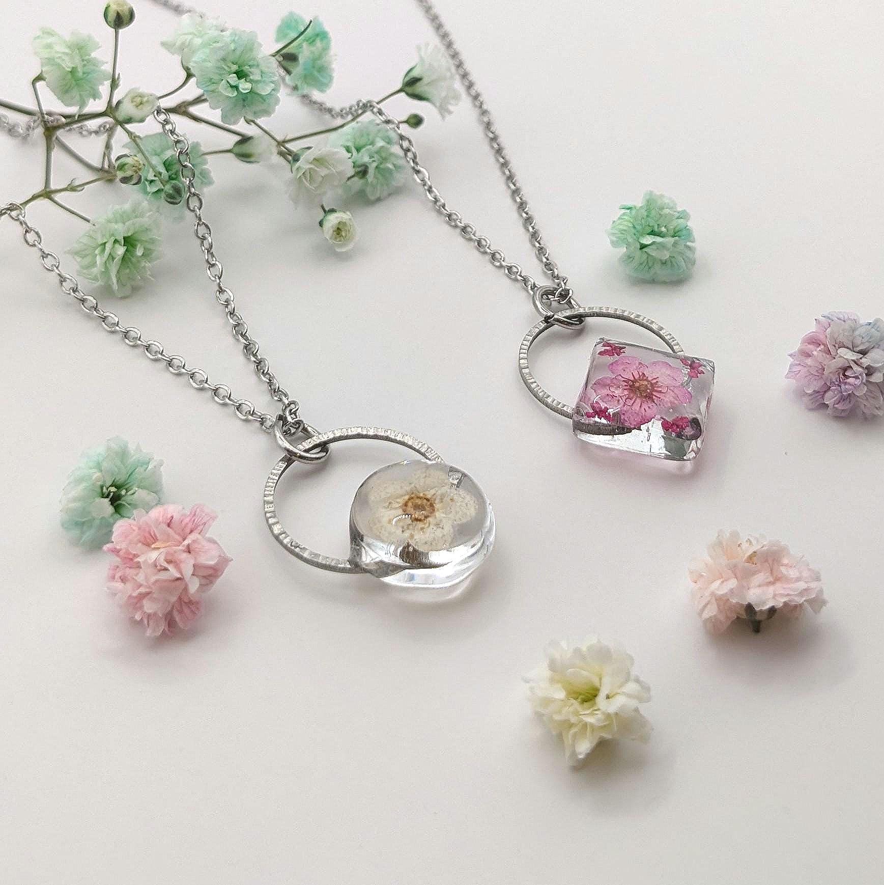 Blossom necklace