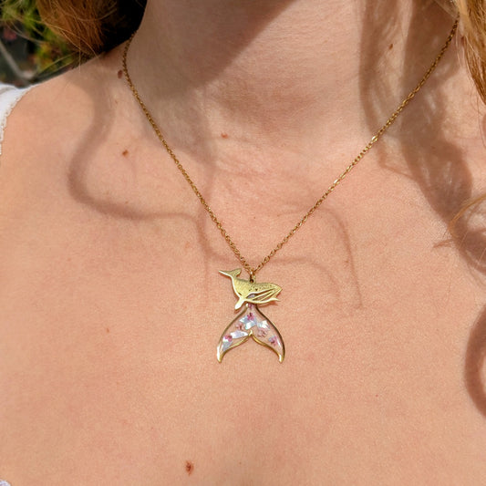 Whale of a time necklace (Gold)