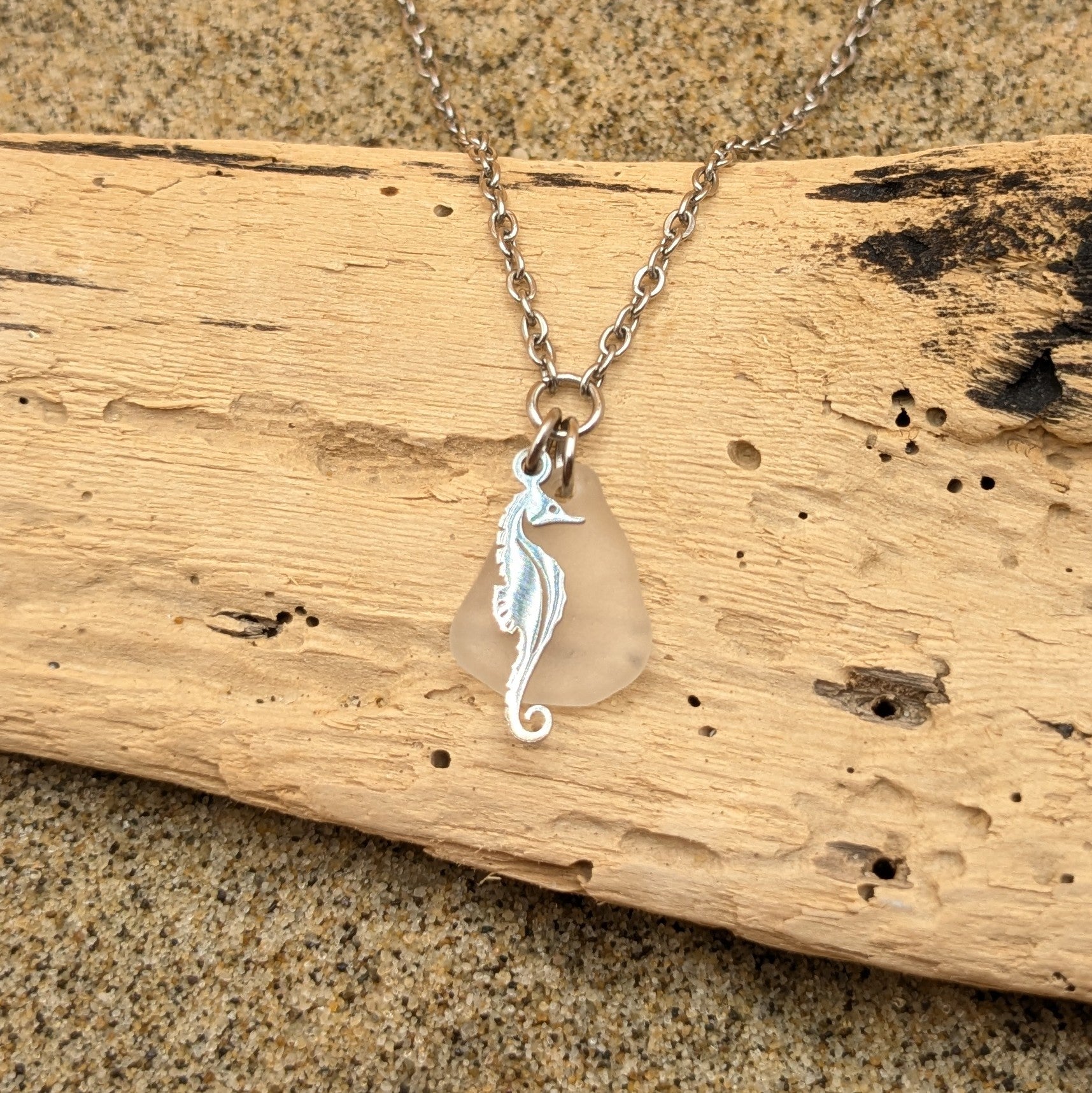 Seahorse kisses necklace (silver)