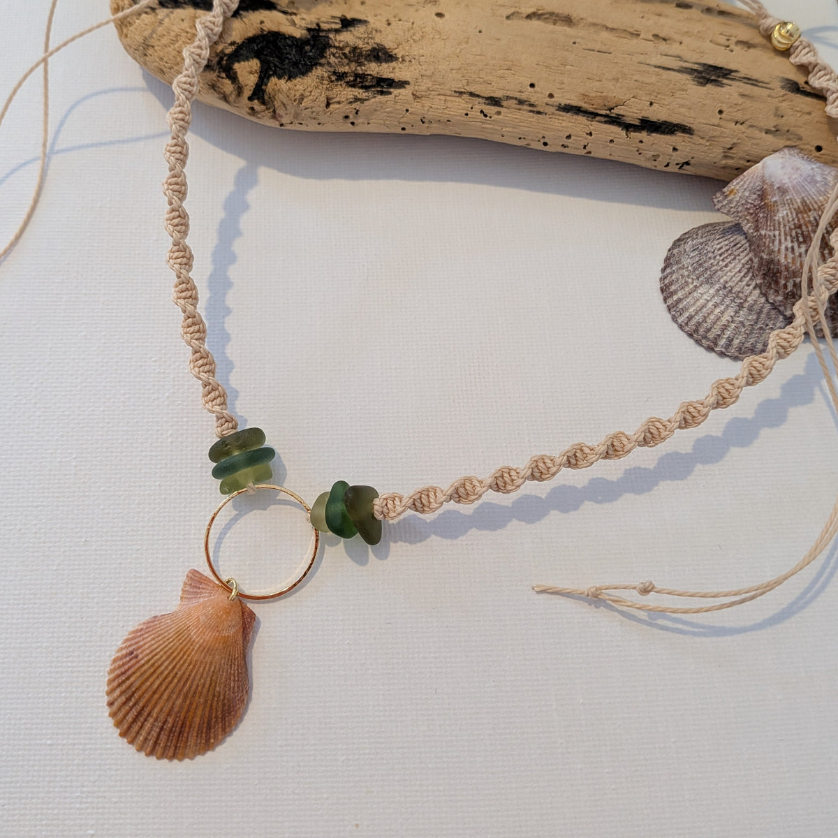 Salty knot necklace