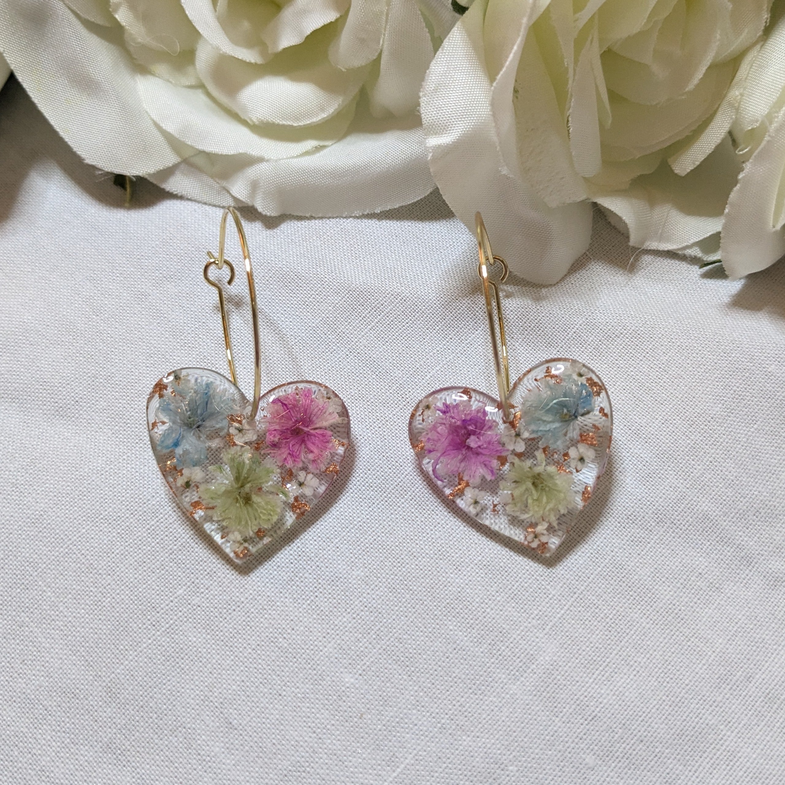 Gypsophila bloom hearts hoops