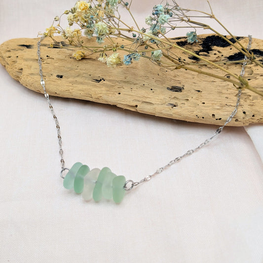 Sea foam sideways stack necklace (silver)