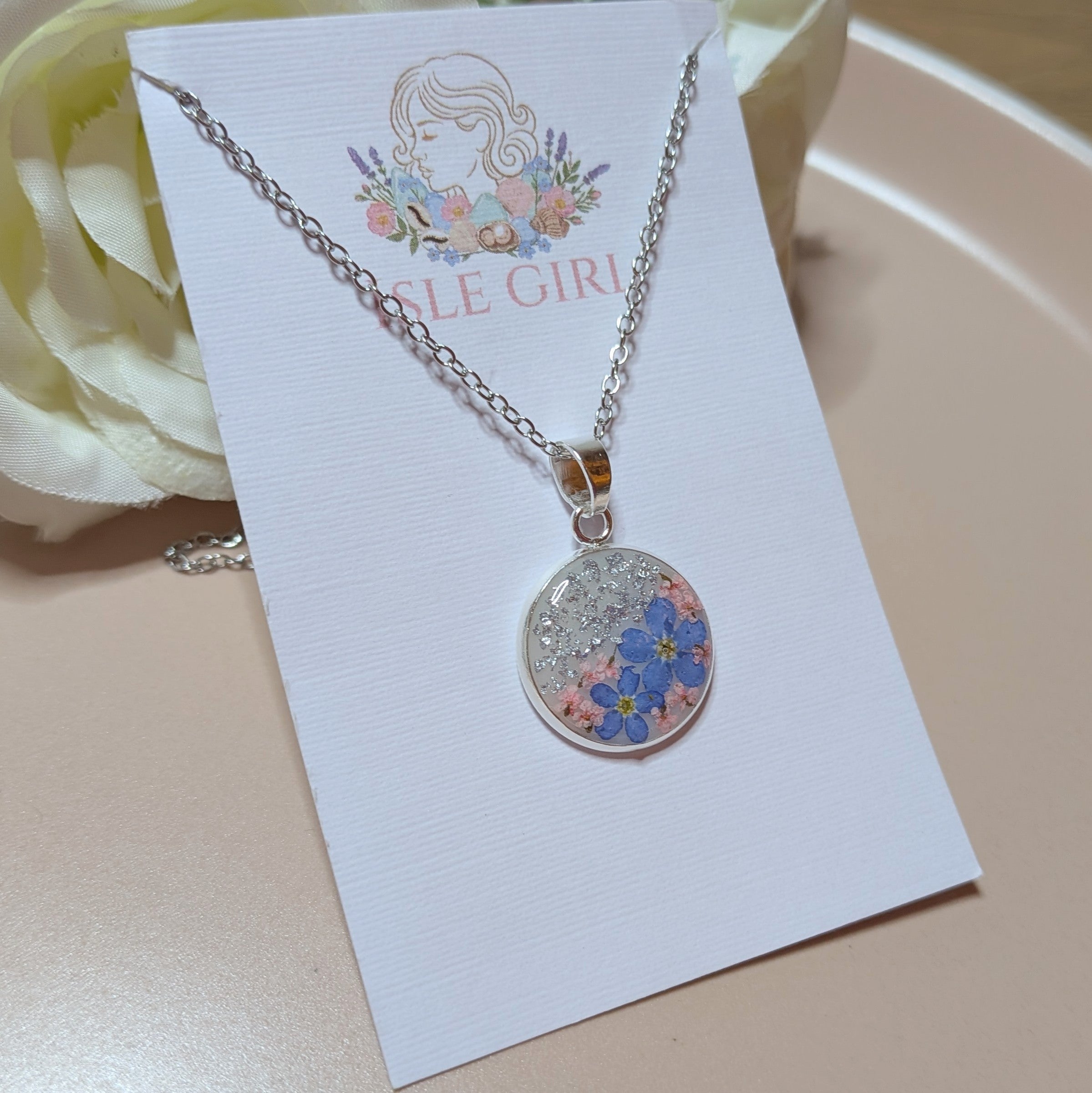 Forget me not and queen Anne lace flower necklace