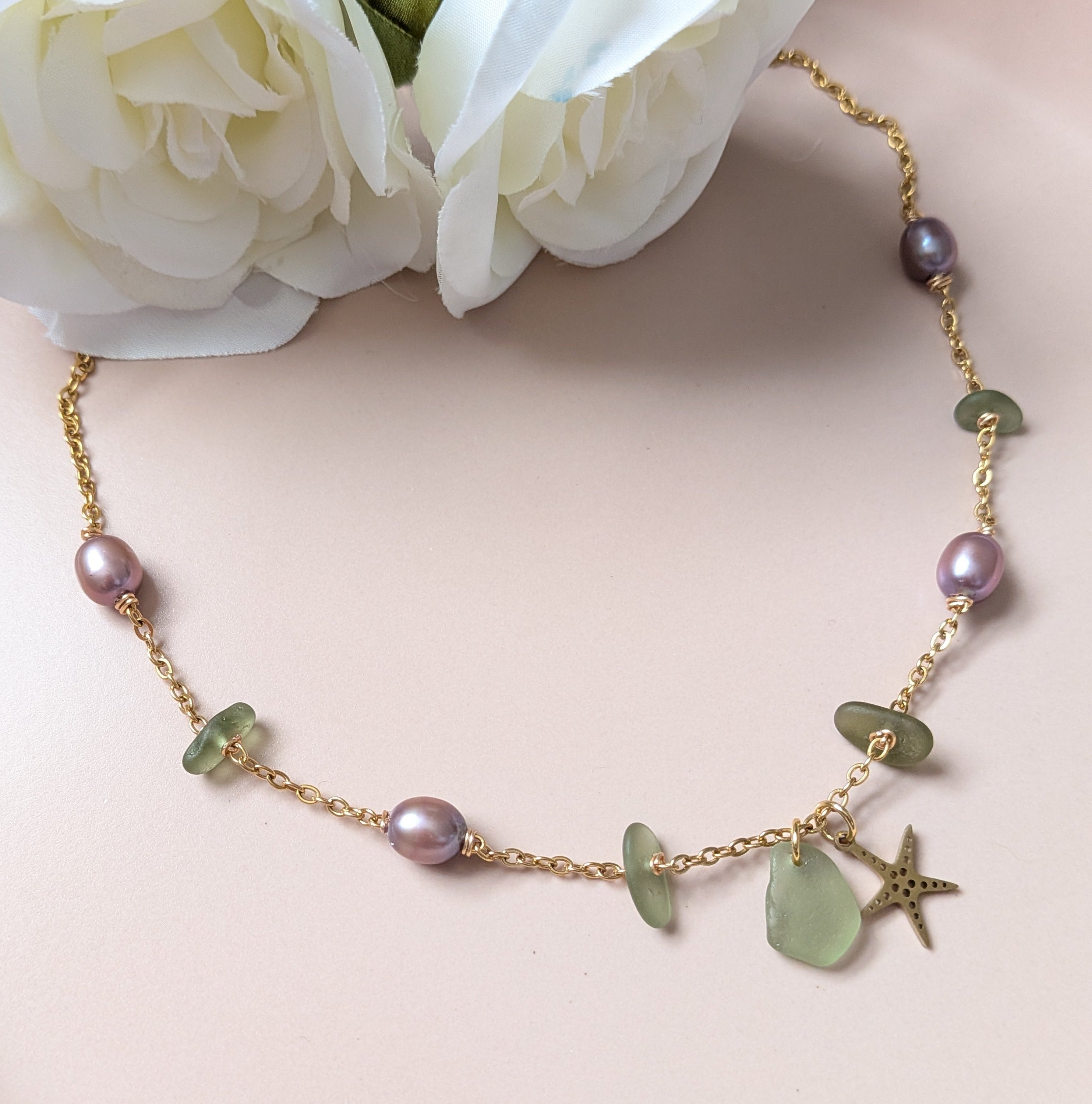 Mermaids treasure necklace