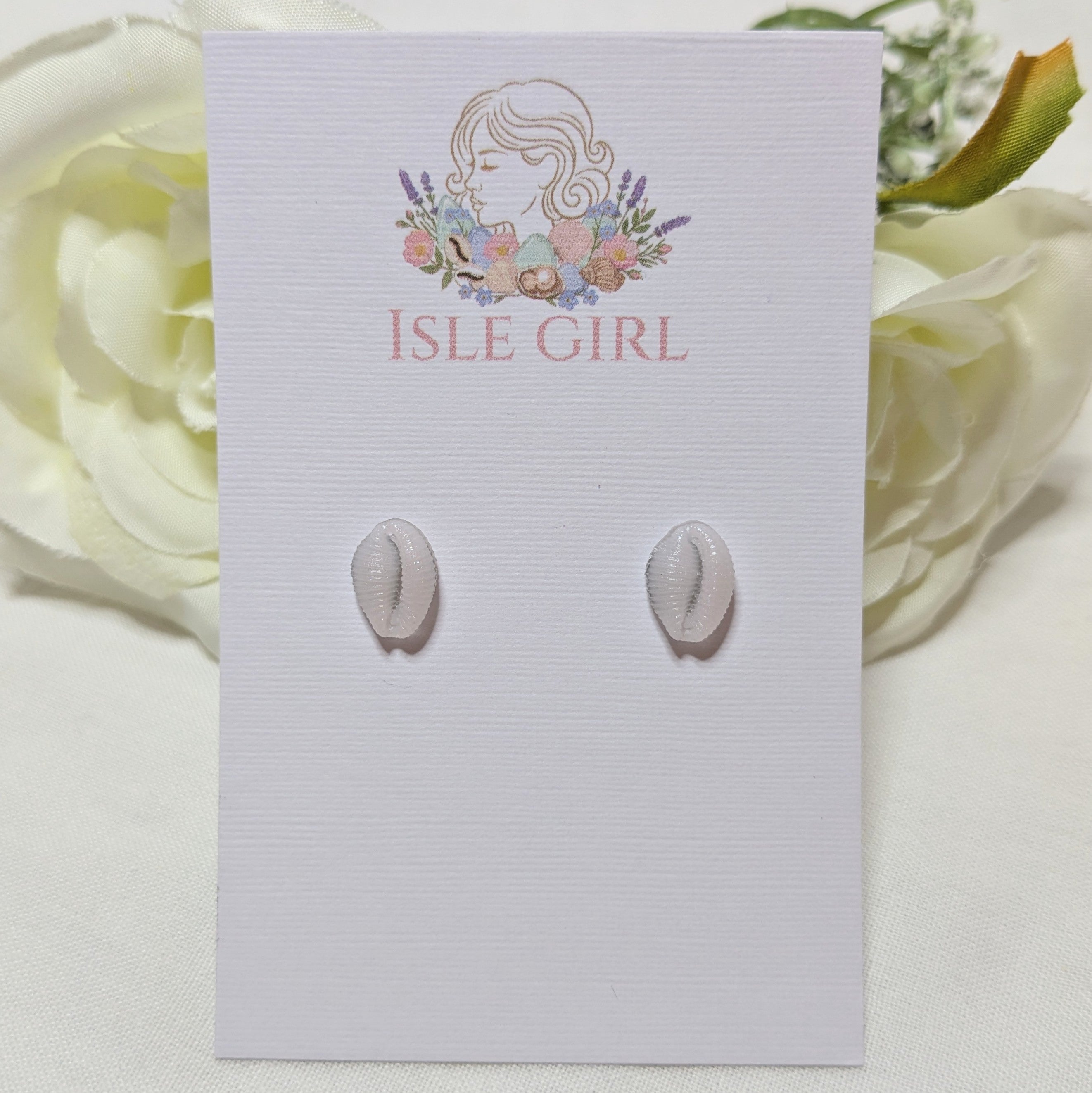 Resin cowrie shell stud earrings