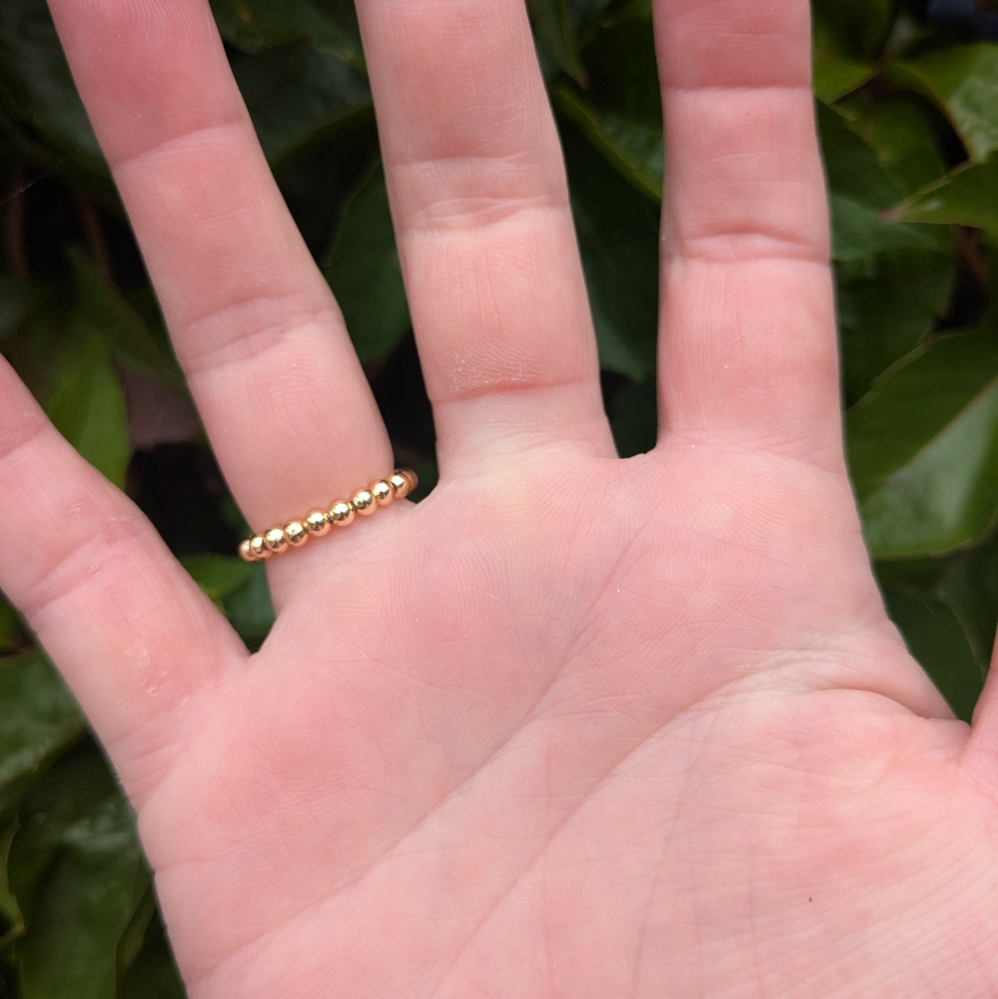 The pearly girl stretch ring