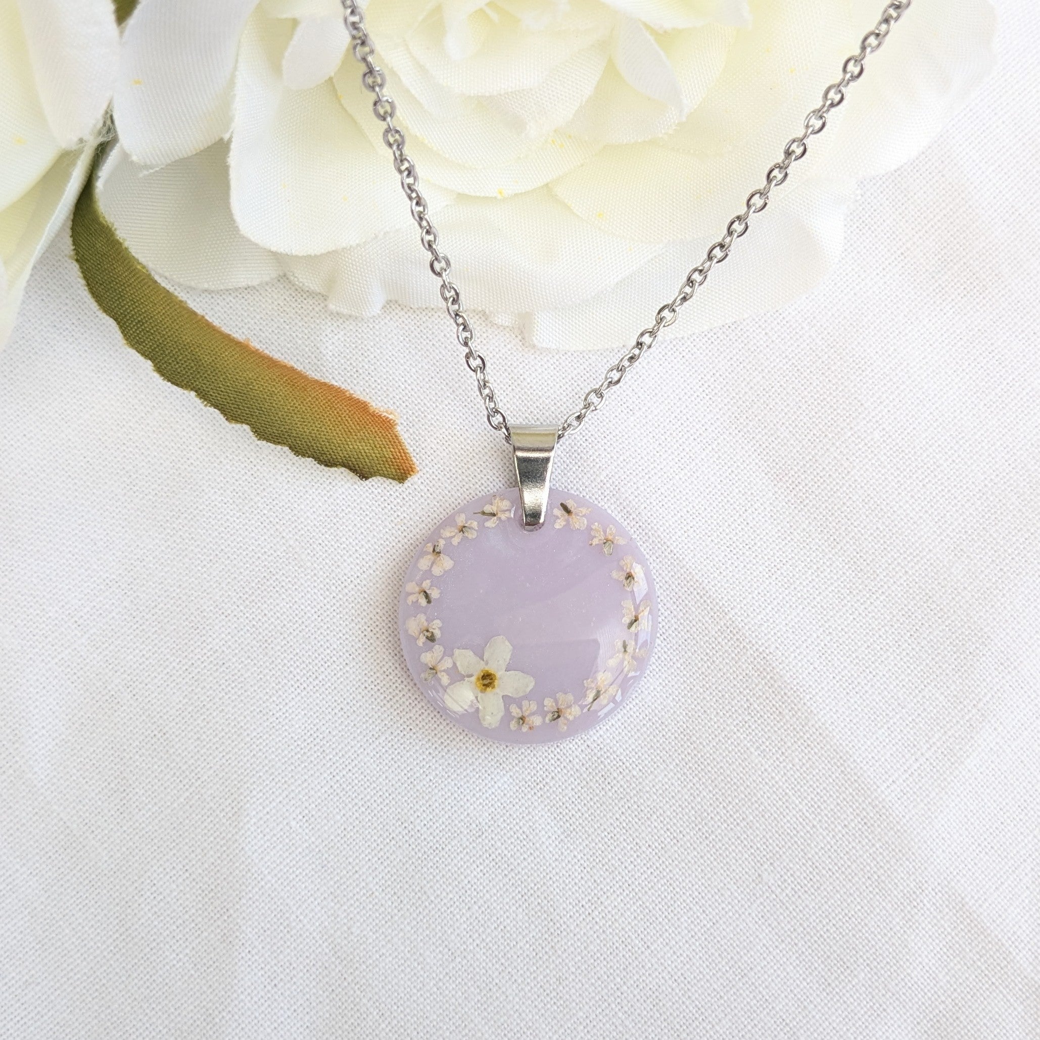 White forget me not necklace