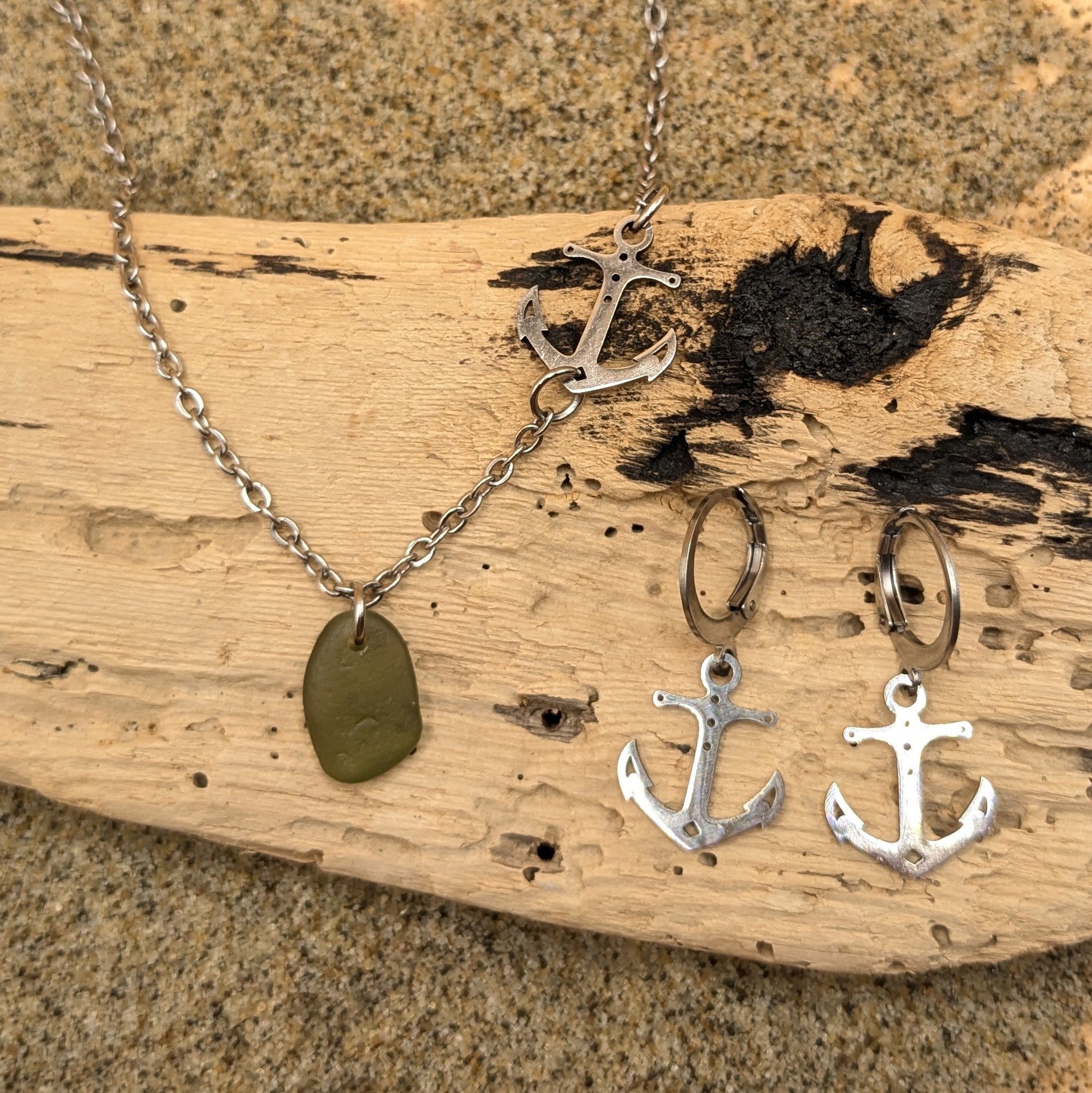 Anchors away necklace (Silver)