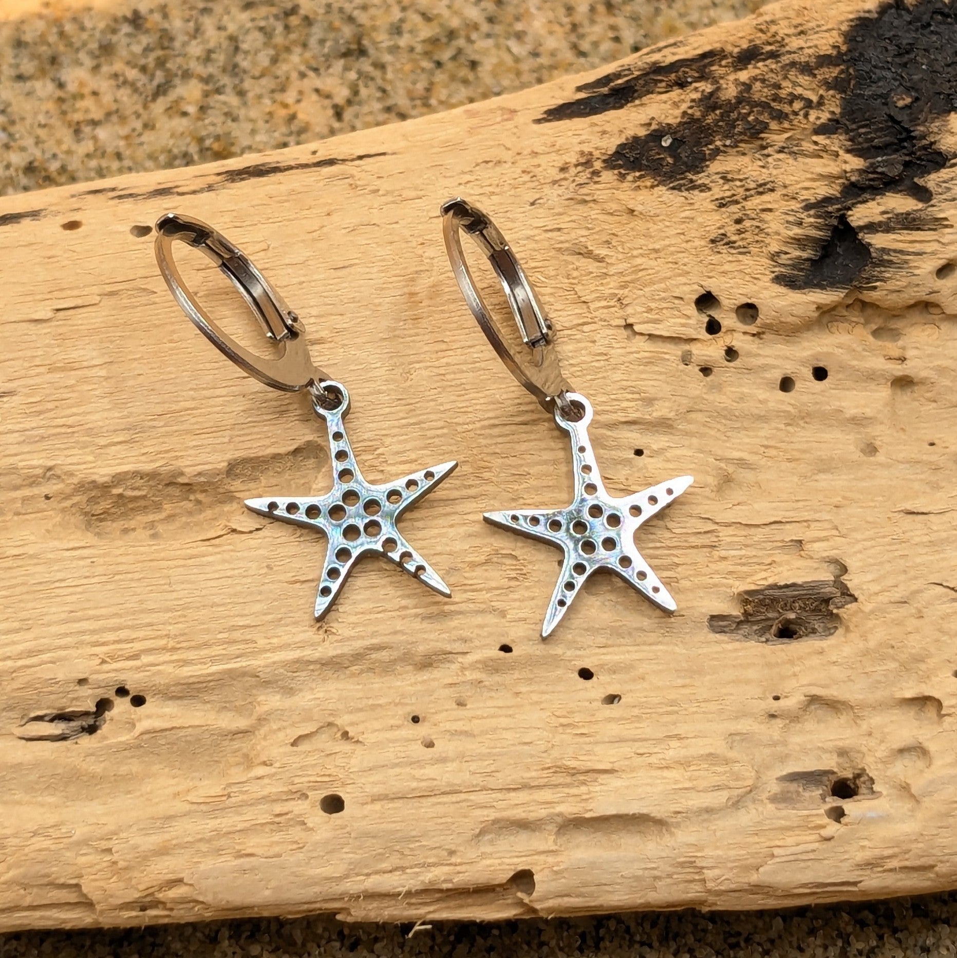 Starfish wishes huggies earrings (Silver)