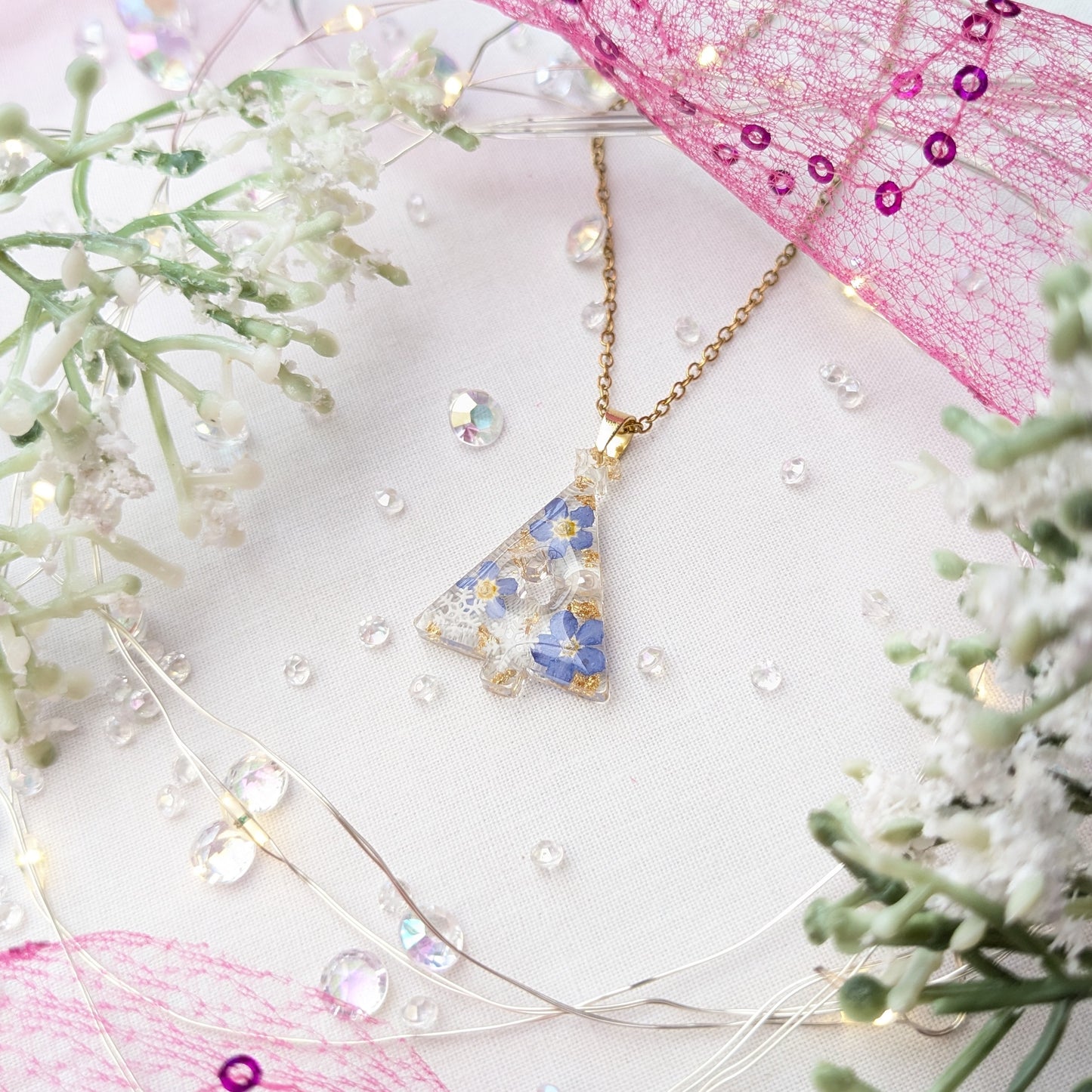 Forget me not Christmas tree necklace (gold)