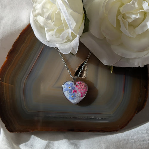 Blossoming love necklace