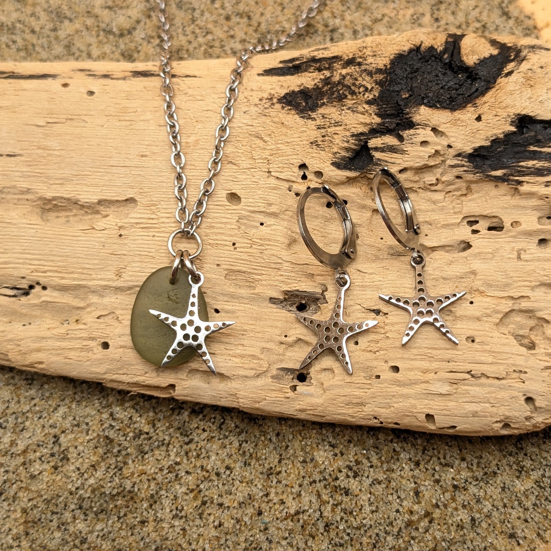 Starfish wishes huggies earrings (Silver)