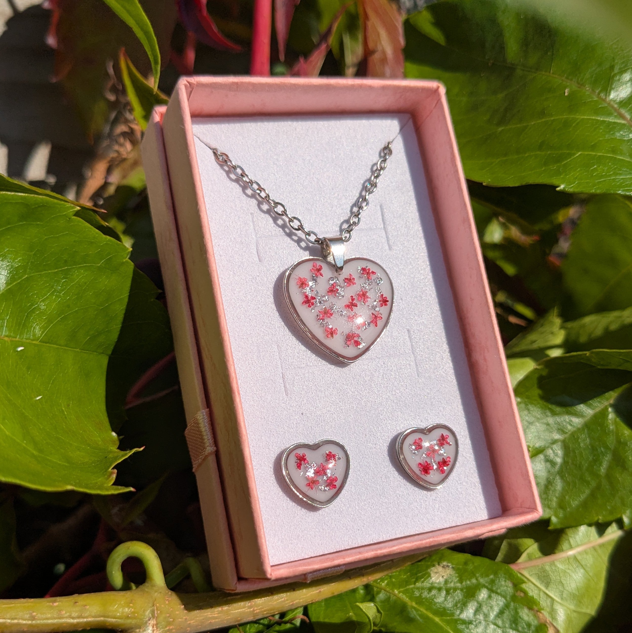 Sweetheart necklace and earrings