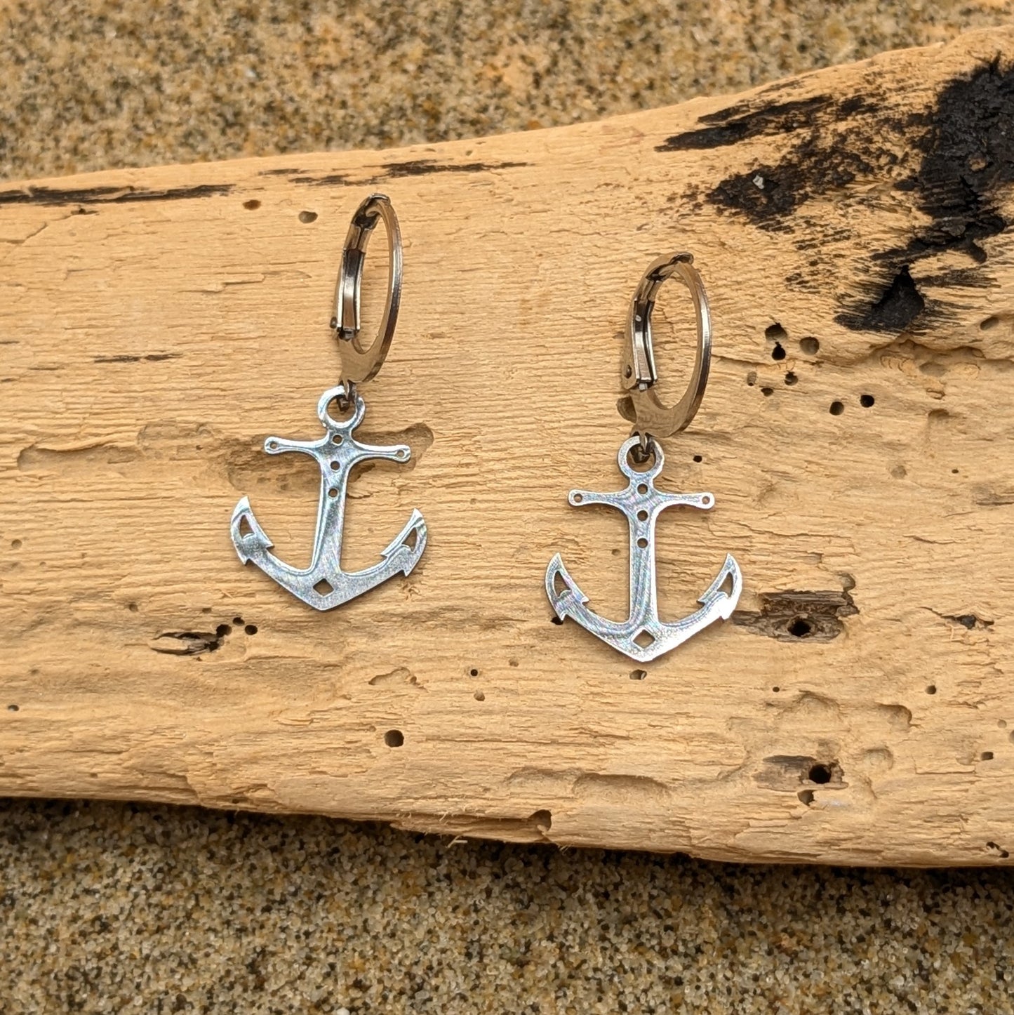 Anchors away huggies earrings (Silver)