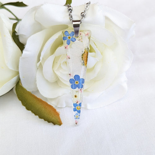 Daisy and forget me not necklace
