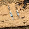 Seahorse kisses Huggies earrings (Silver)