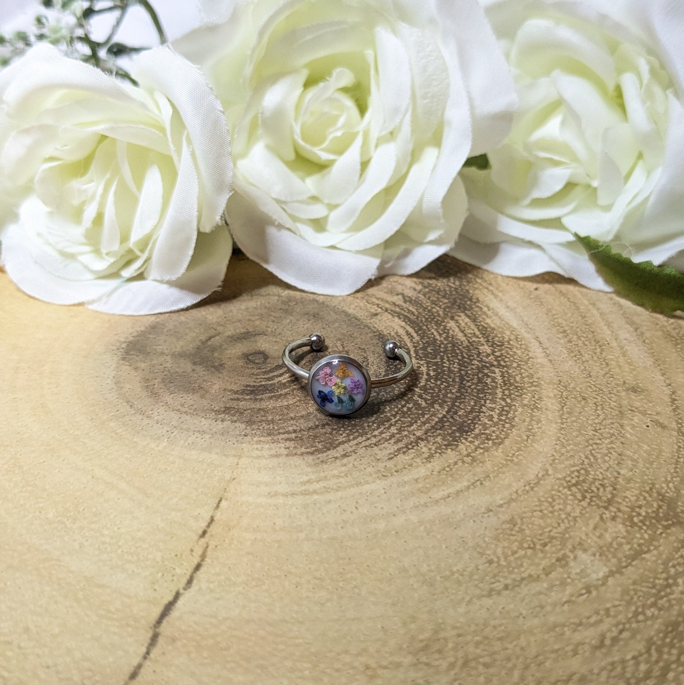 Flower confetti adjustable cuff ring