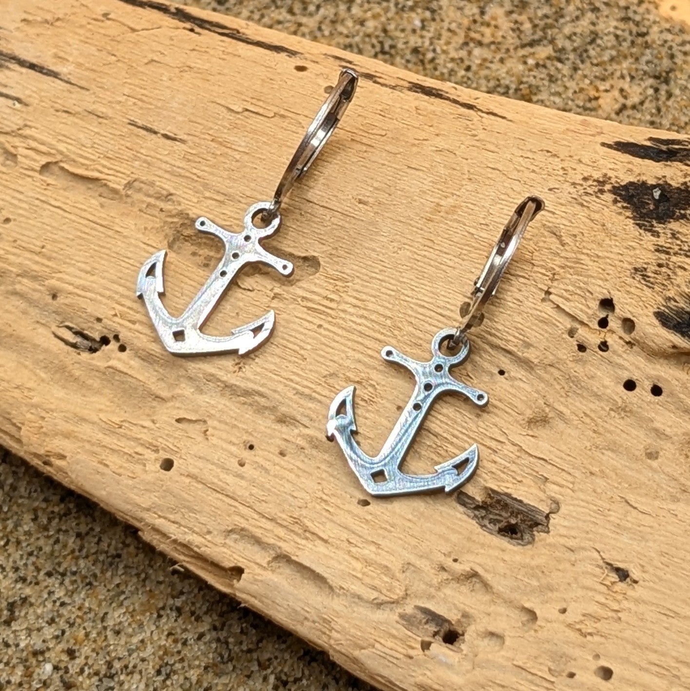 Anchors away huggies earrings (Silver)