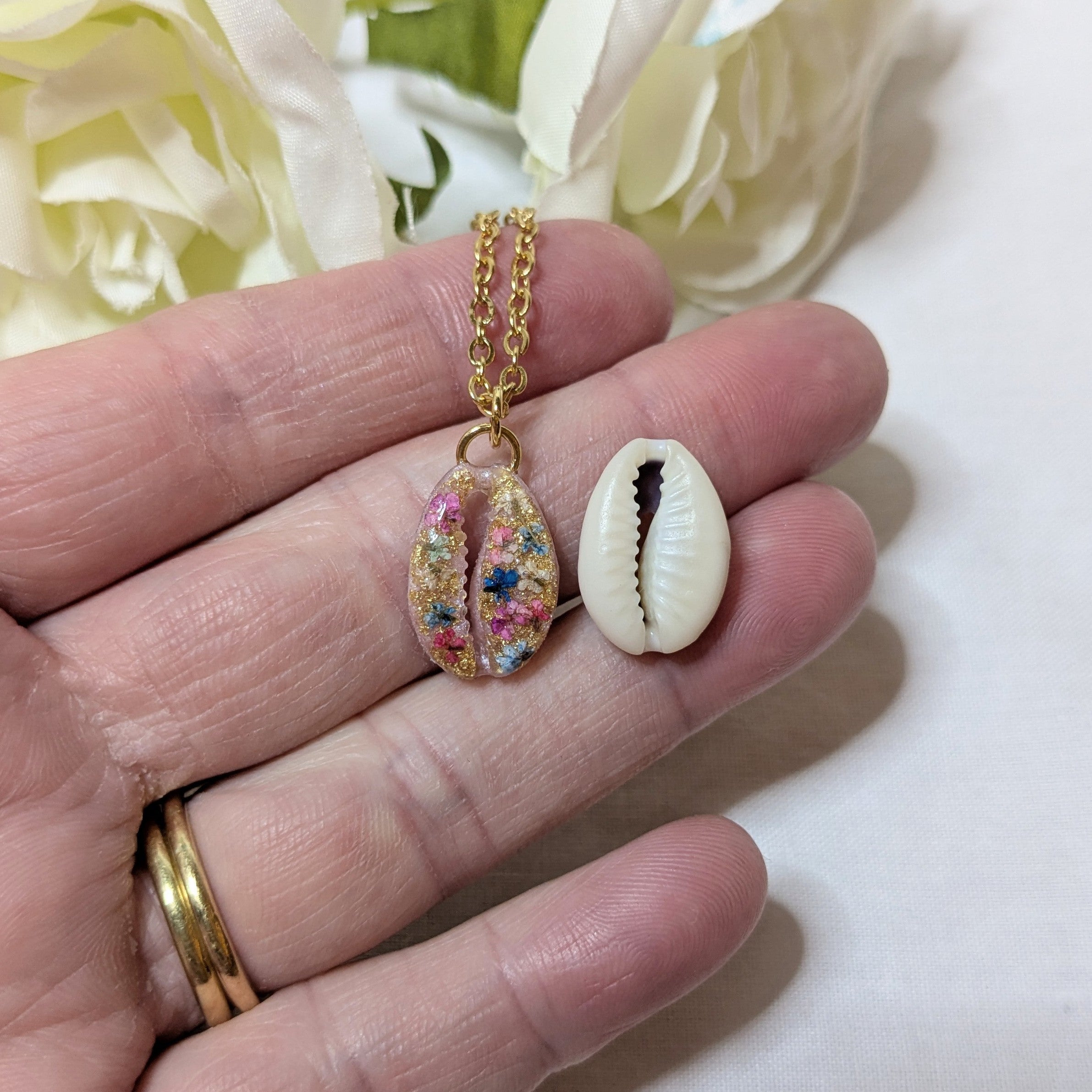 Cowrie shell flower necklace