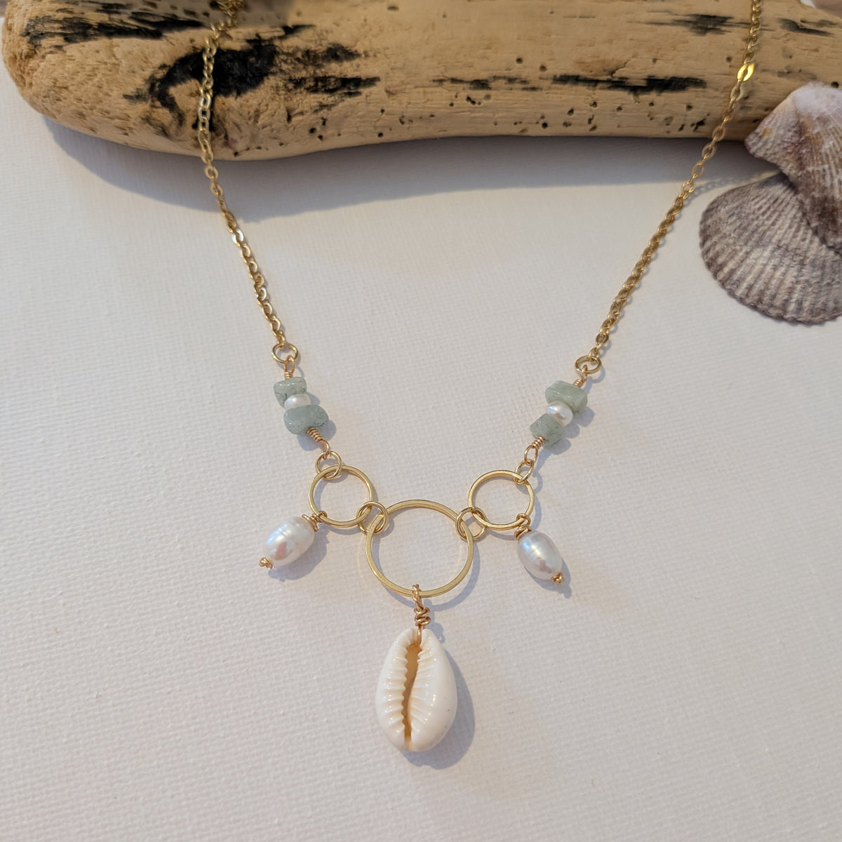 The sirens circle necklace