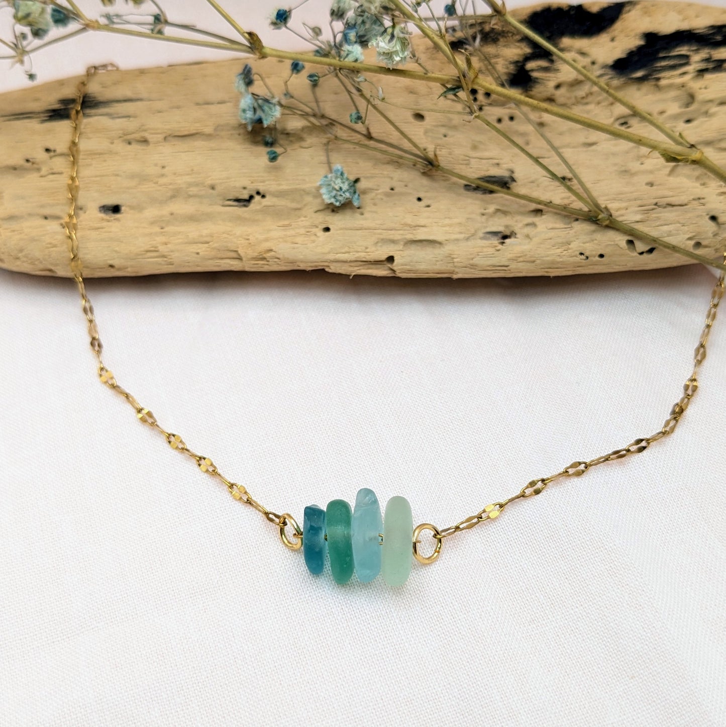 Sea shades sideways stack necklace