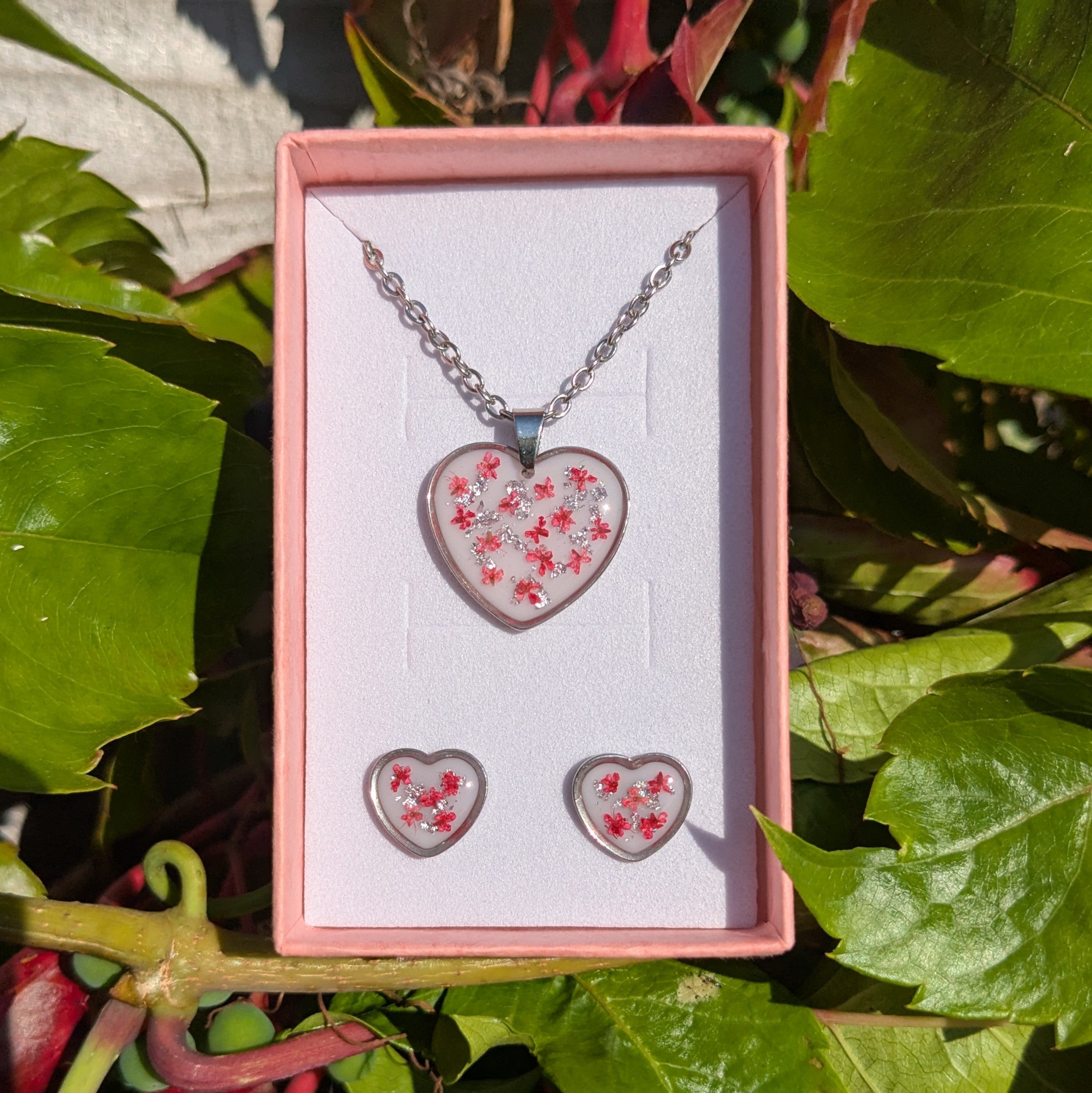 Sweetheart necklace and earrings