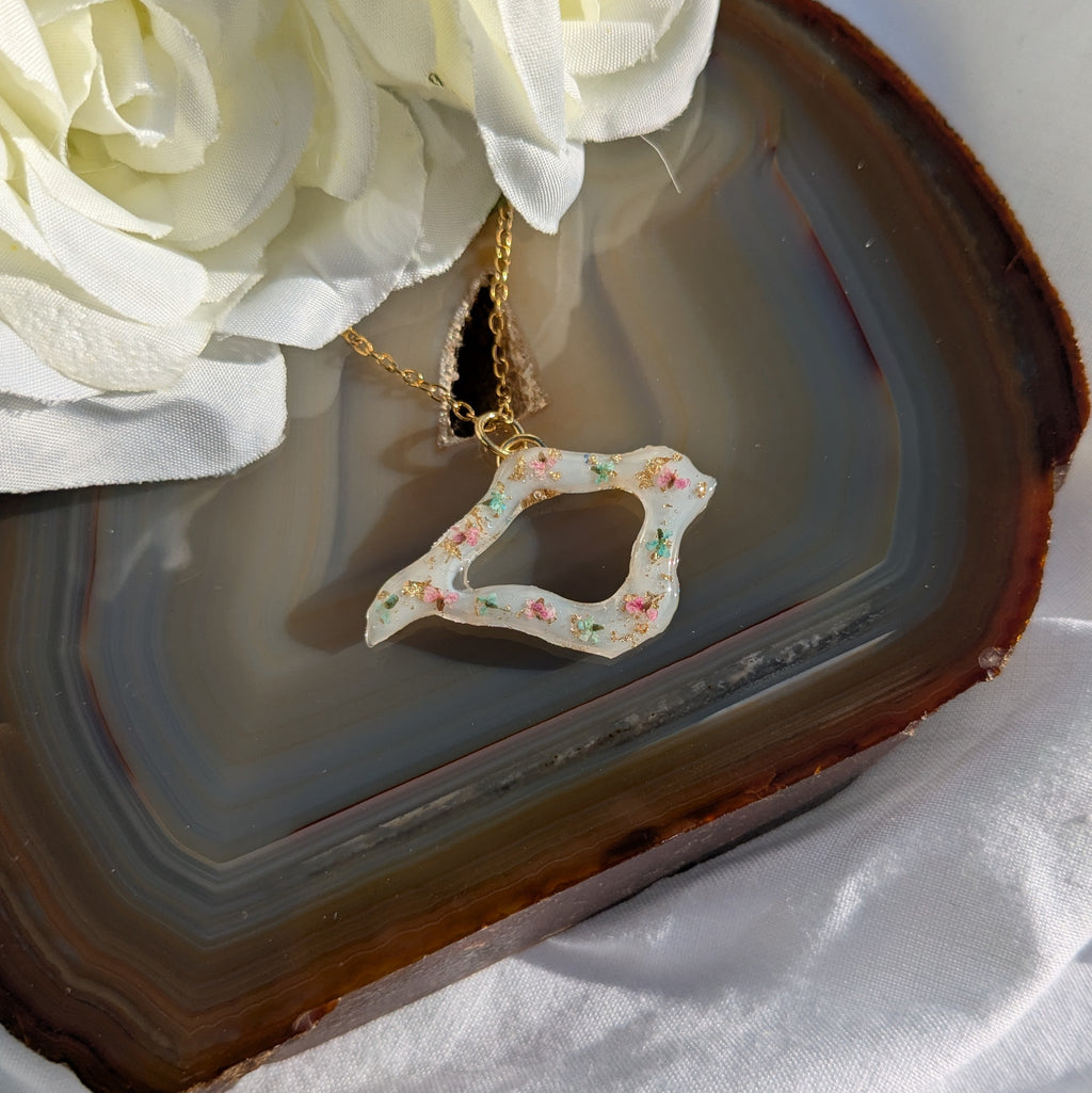 Isle of Wight outline necklace