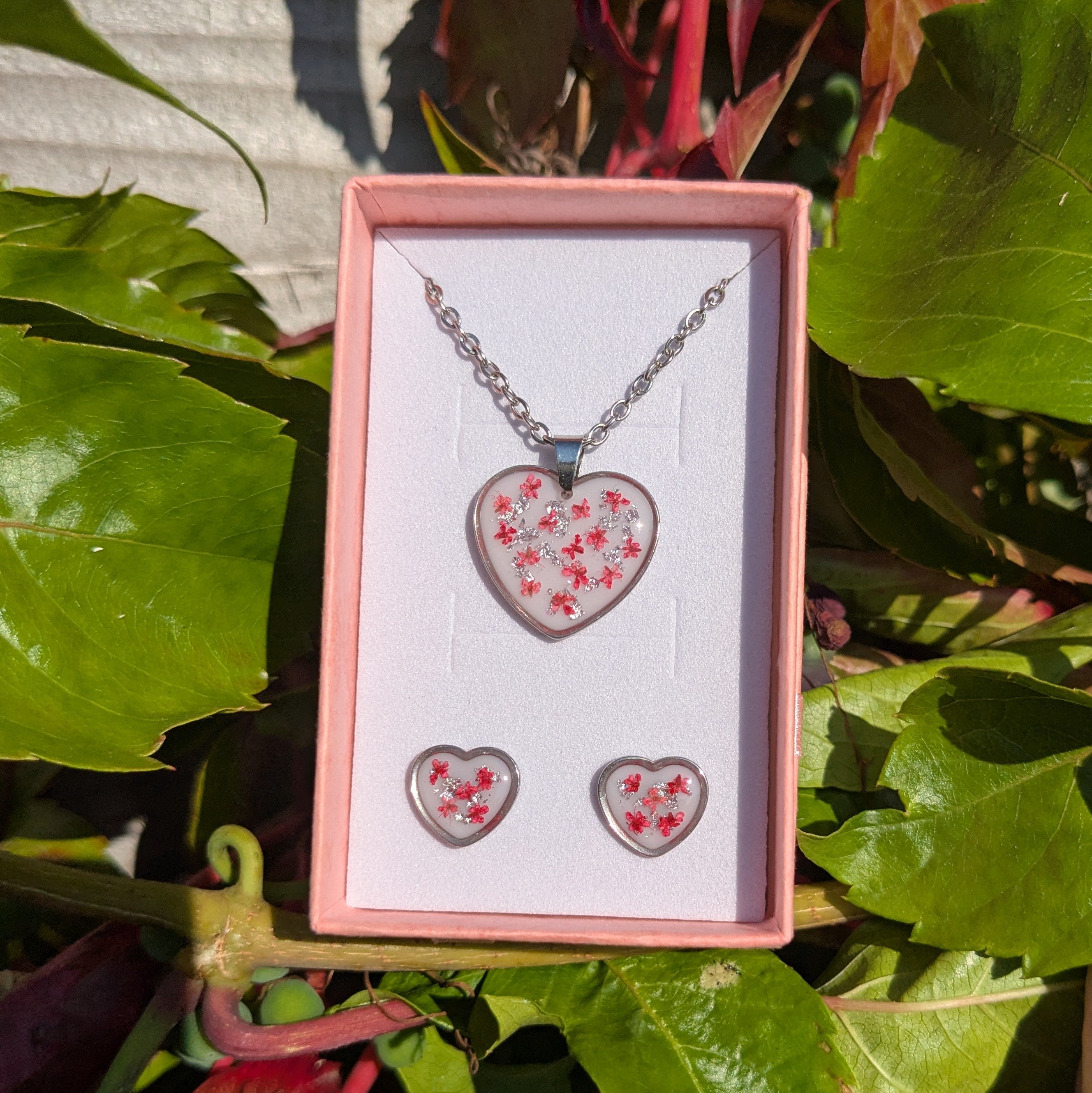 Sweetheart necklace and earrings