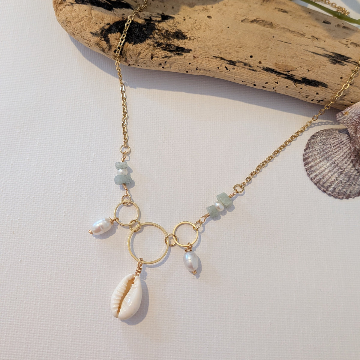 The sirens circle necklace